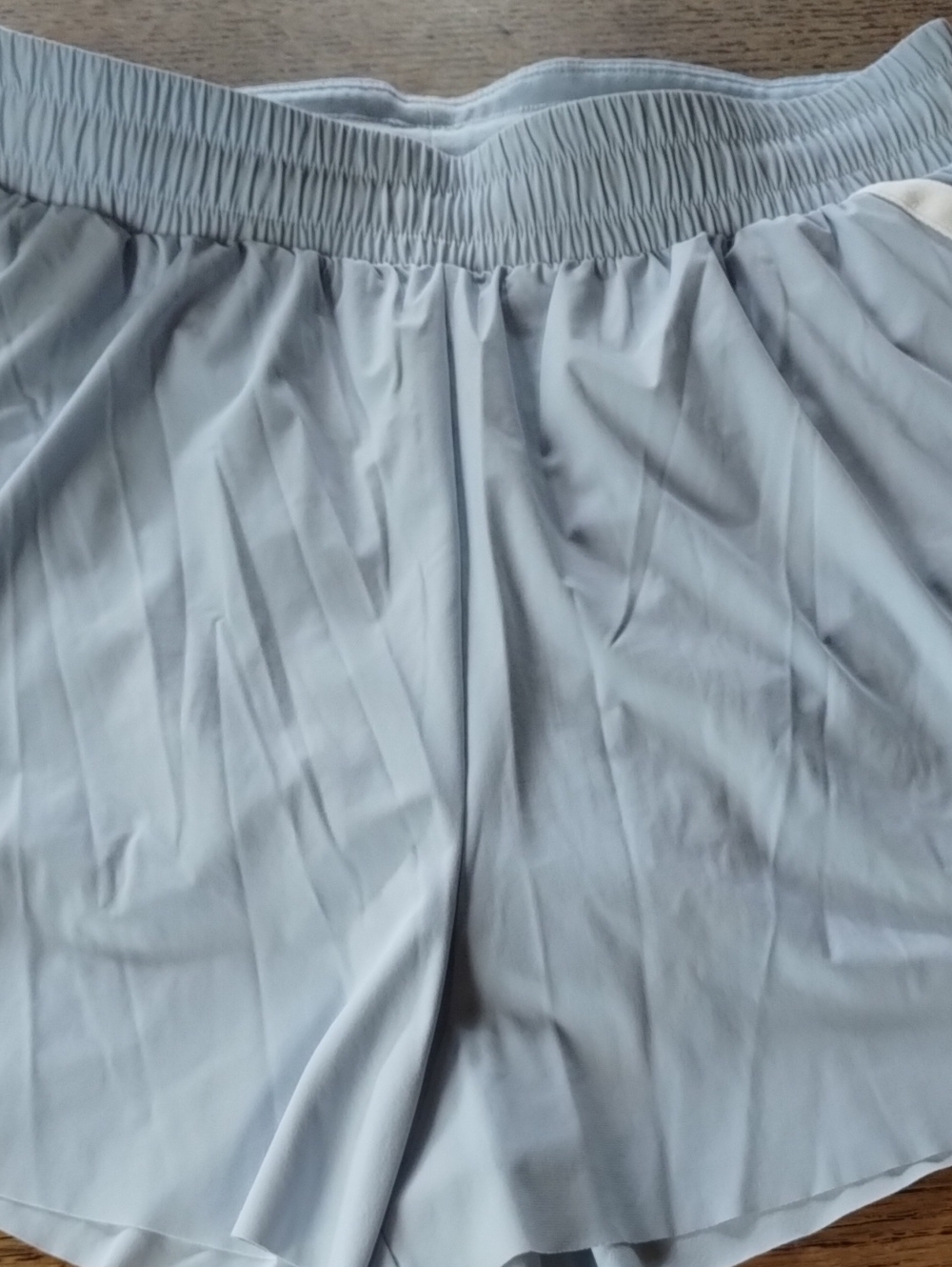 Men's Lightweight Elastic-Waist Shorts — Light Gray